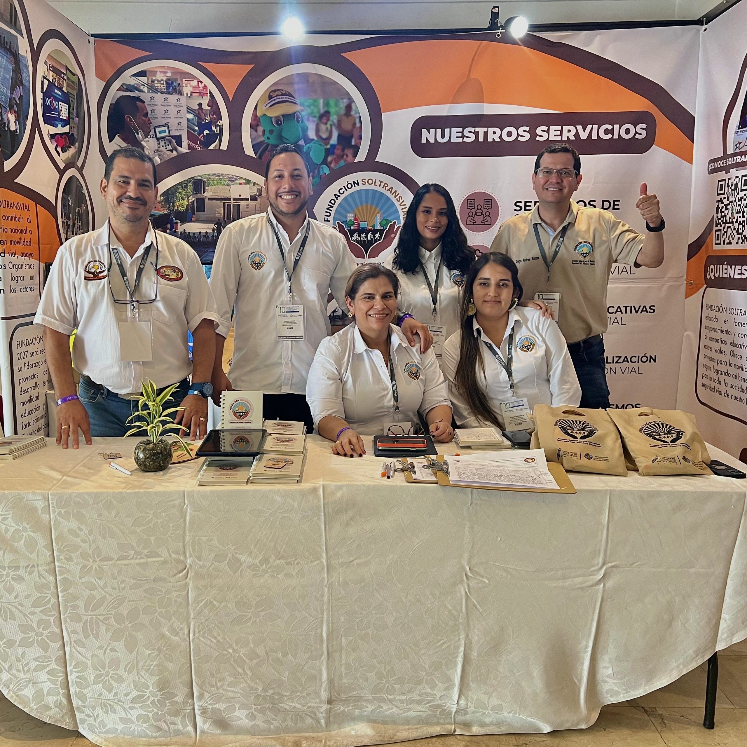 0afc53ec 3ff8 433c a544 16b3d138a428