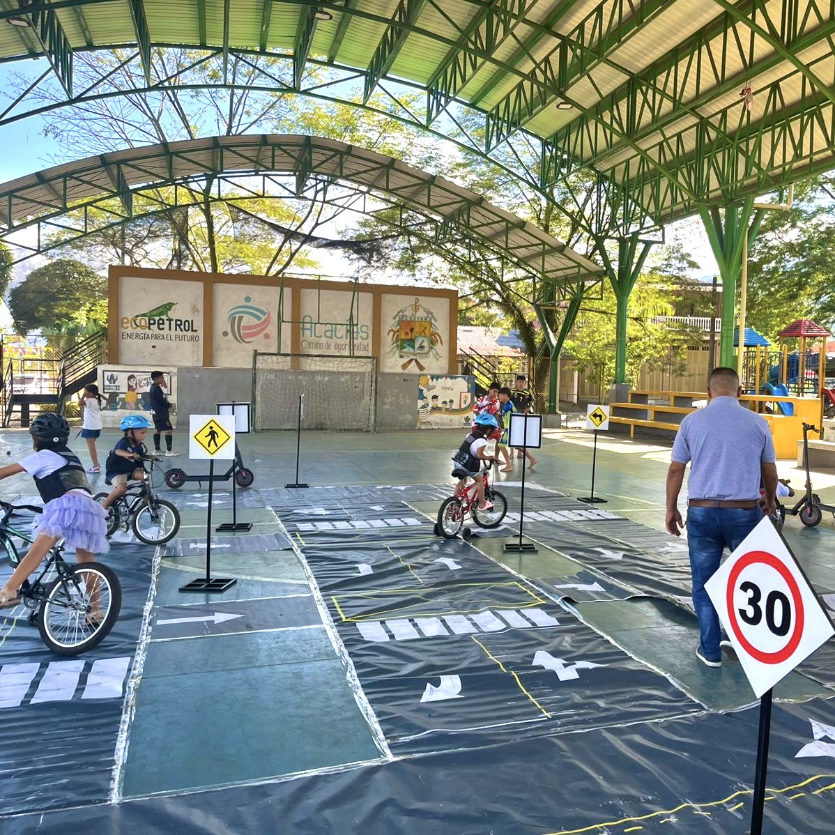 0bc33da1 0f81 470e 8516 d2ba526e89df